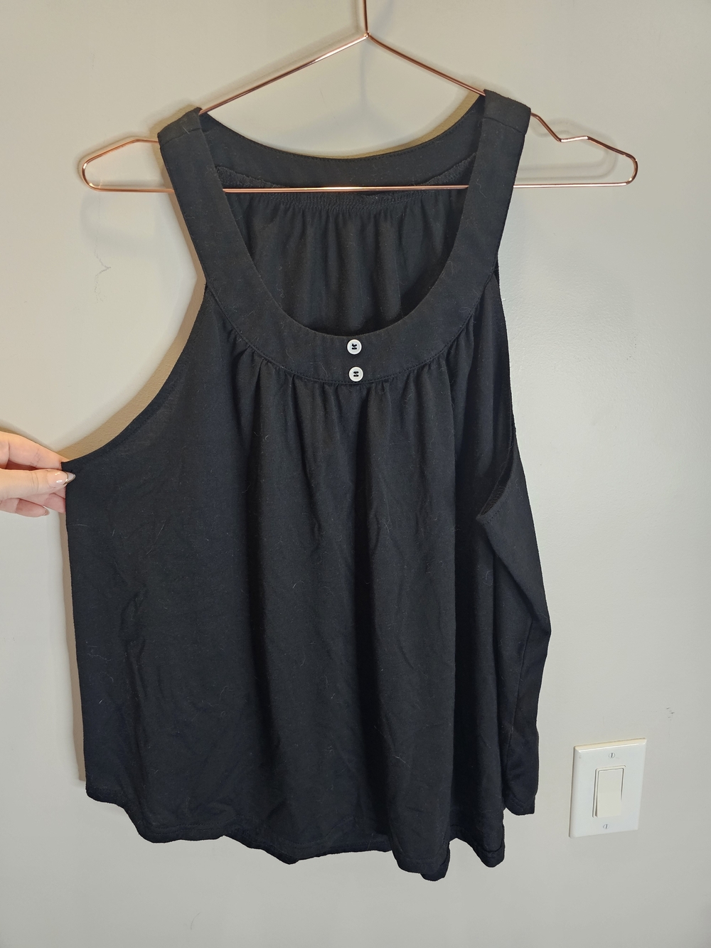 SHEIN Black Scoop Neck Button Trim Tank Top